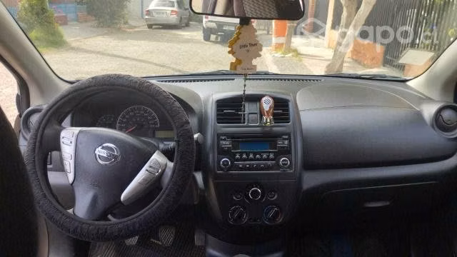 Nissan versa 2016