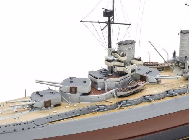 Maqueta Acorazado Alemán König, 1/700