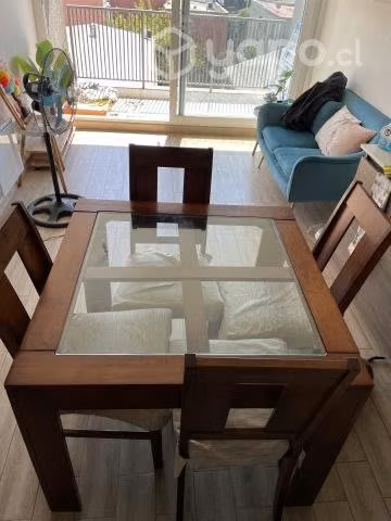 Comedor de 4 sillas
