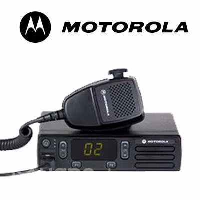 Radio transmisor base/movil profesional