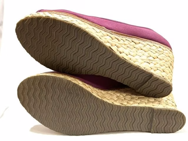 Zapato De Tela Marca Regatta Talla 40 Morado