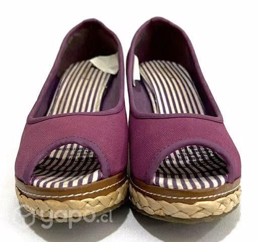 Zapato De Tela Marca Regatta Talla 40 Morado