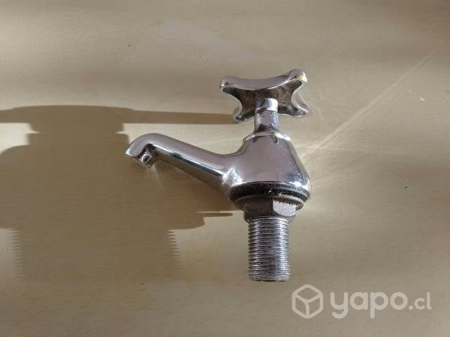 Llave lavamanos