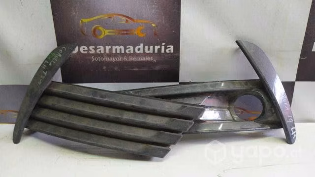 Tapa neblinero Corolla 2019. 2.0