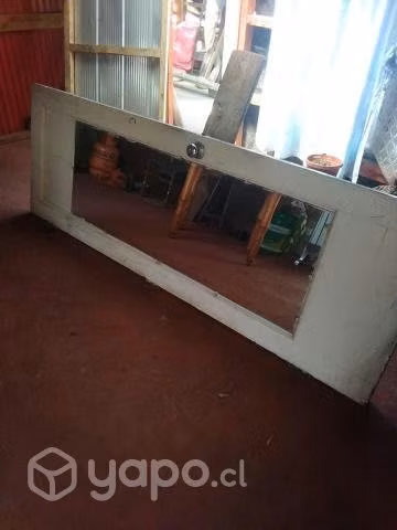 Puerta antigua de nativo