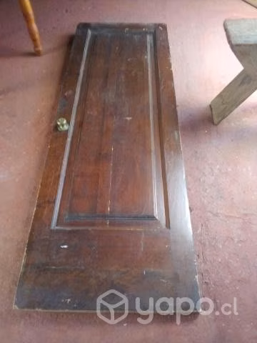 Puerta antigua de nativo