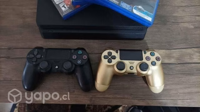 PS4 slim 500gb + 4 Juegos + 2 Dualshock