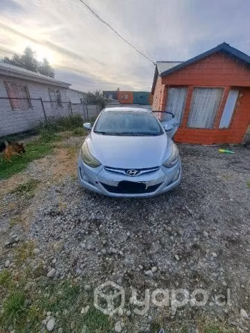 Se vende hyundai elantra 2015