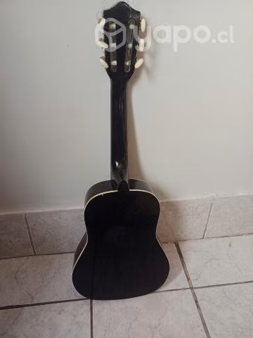Guitarra clasica Mercury