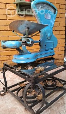 Antigua Balanza de Almacén