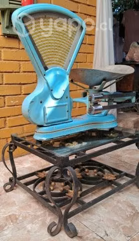 Antigua Balanza de Almacén