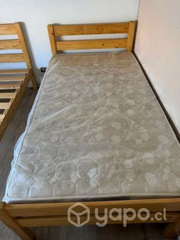 Cama 1 1/2 plaza + colchón + cubrecama poco uso