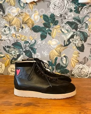 Zapatillas Sagrado Made in Chile 39