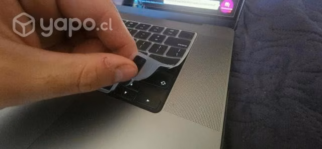MacBook 2da Generación - Imagen 3