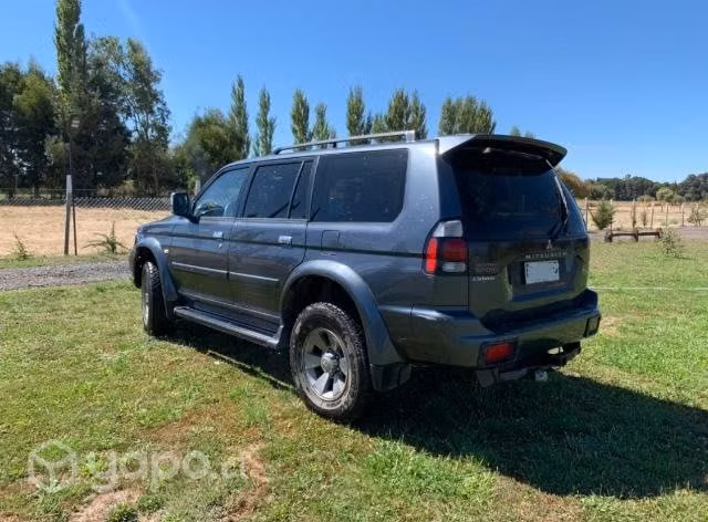 Mitsubishi montero sport gls 2.5 diesel