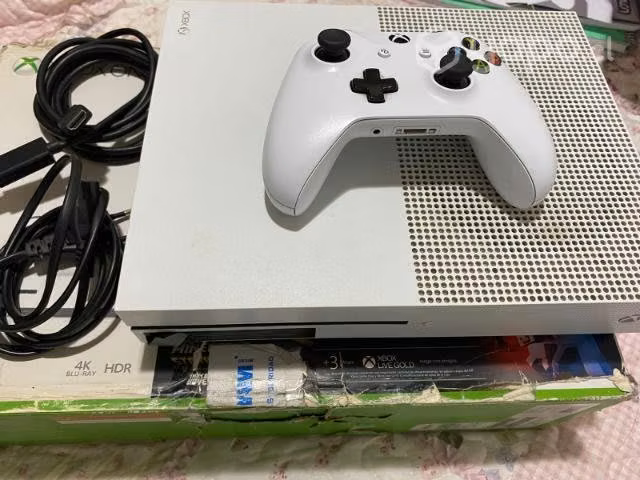 Xbox one s 500 GB