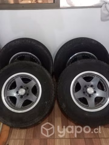 Neumaticos 215/80r15 con llantas 5 x114,3