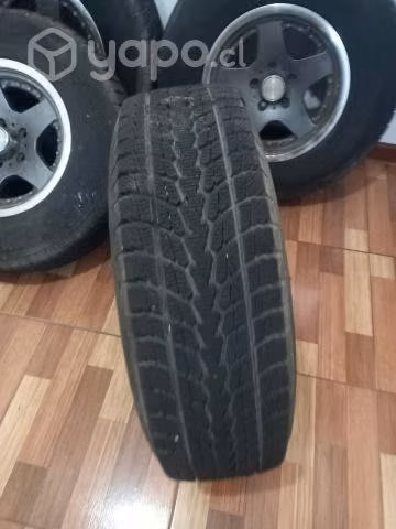 Neumaticos 215/80r15 con llantas 5 x114,3