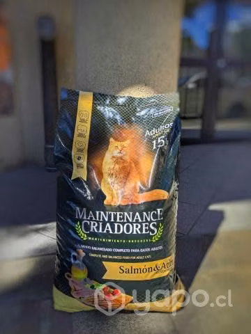 Oferta en Alimento Gato Mantencion Criadores 15kg