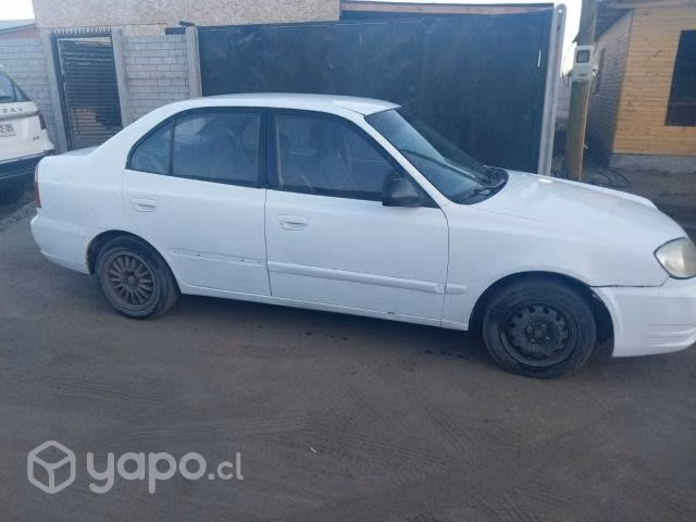 Hyundai accent 2005