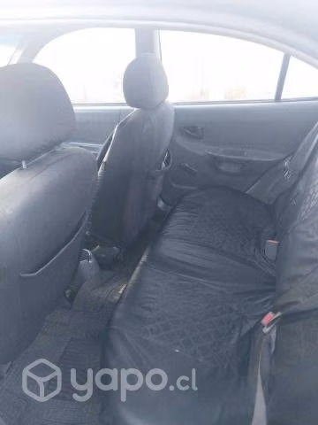 Hyundai accent 2005