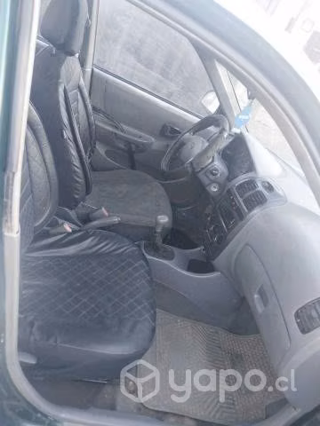Hyundai accent 2005