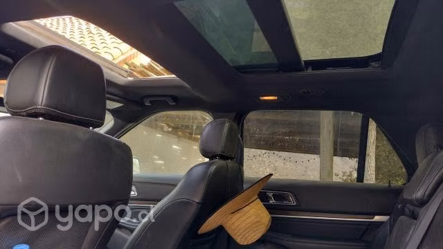 Ford explorer limited 2018 4x2