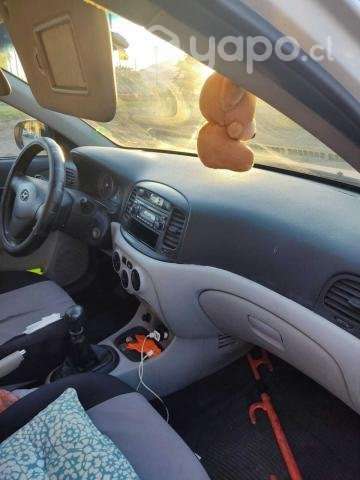 Hyundai accent 2011 - Imagen 4