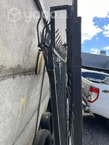 Porton eléctrico de Fierro