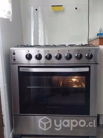 Cocina / Estufa de 5 platos como nueva