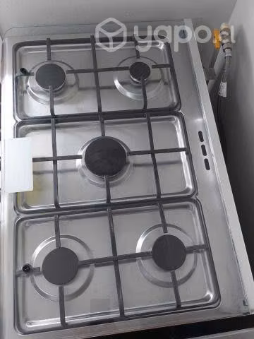 Cocina / Estufa de 5 platos como nueva
