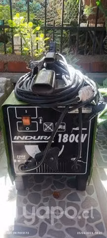 Máquina de soldar indura 180cv