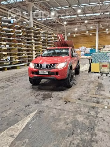 Camioneta l200 - Imagen 2