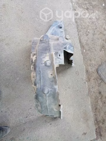 Guarda fango izquierdo nissan march original