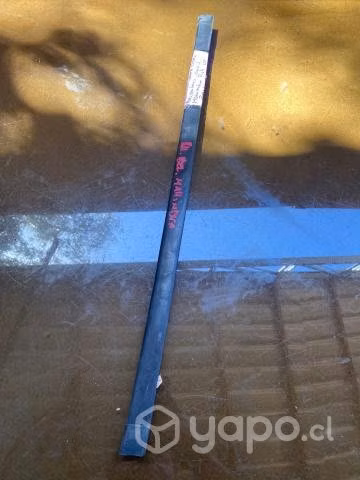 Moldura lame vidrio puerta delantera der Mahindra