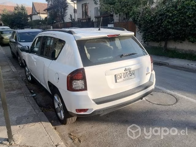 Se vende jeep compass 2015