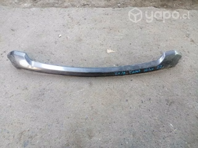 Bisel capot toyota hilux 2022 original