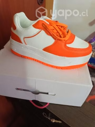 Zapatillas número 37 - Imagen 3