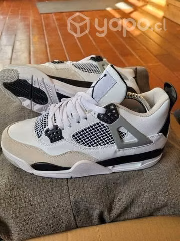 Jordan retro 4 "Military Black"