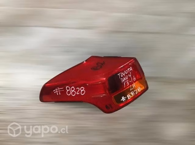 Foco trasero toyota rav lh