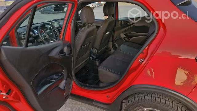 Fiat argo trekking, año 2022