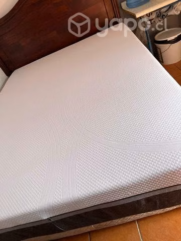 Cama y colchón de 2 plazas