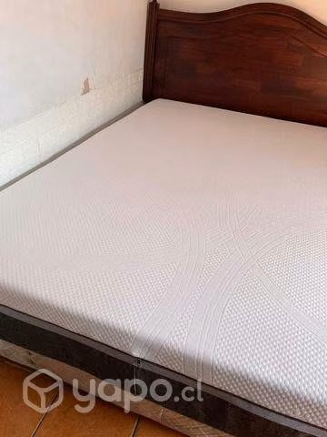 Cama y colchón de 2 plazas