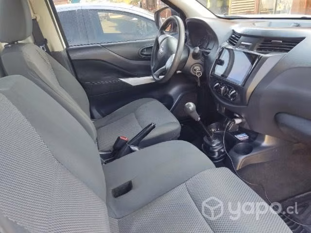 Nissan np300 cabina simple - Imagen 7