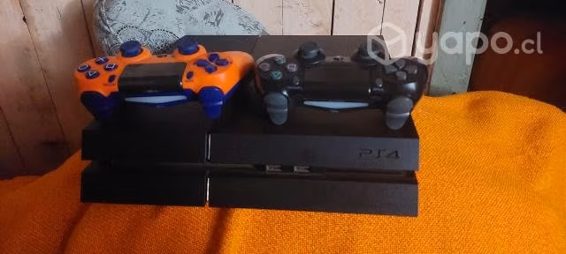 Ps4,2 controles,varios juegos