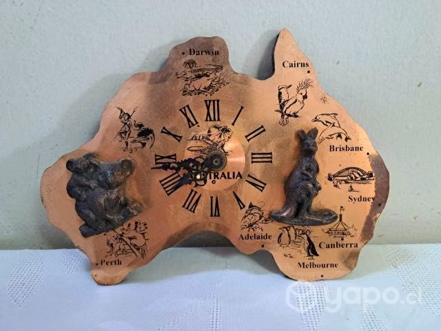 Reloj de muro, hecho de cobre (australia)