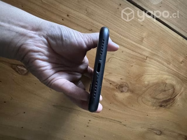 Iphone 11 128 gb negro, con regalo - Imagen 2