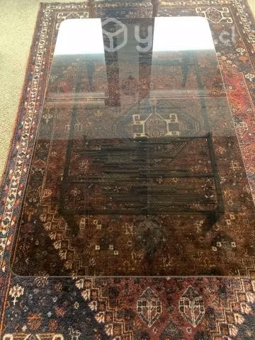 Mesa de centro de vidrio con base de fierro Vidrio