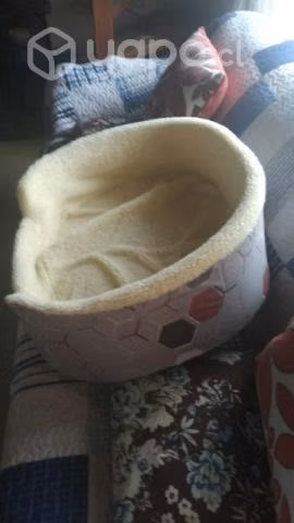 Hermosa cama de perro