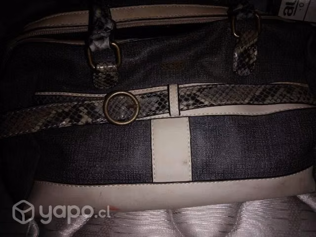 Ropa de mujer y otros